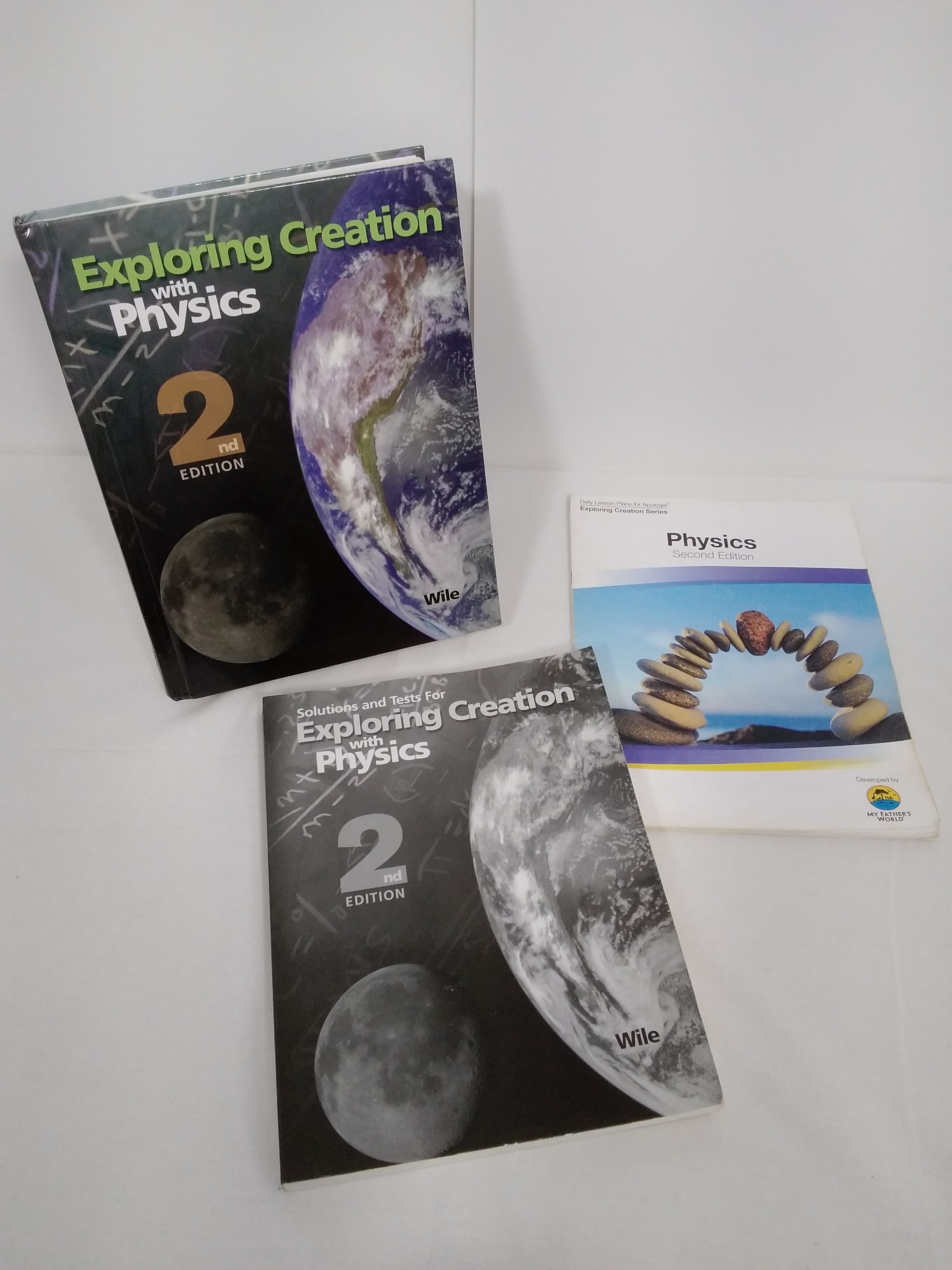 Apologia Exploring Creation with Physics Basic Set - 2nd Edition + My Fathers World Lesson Plans